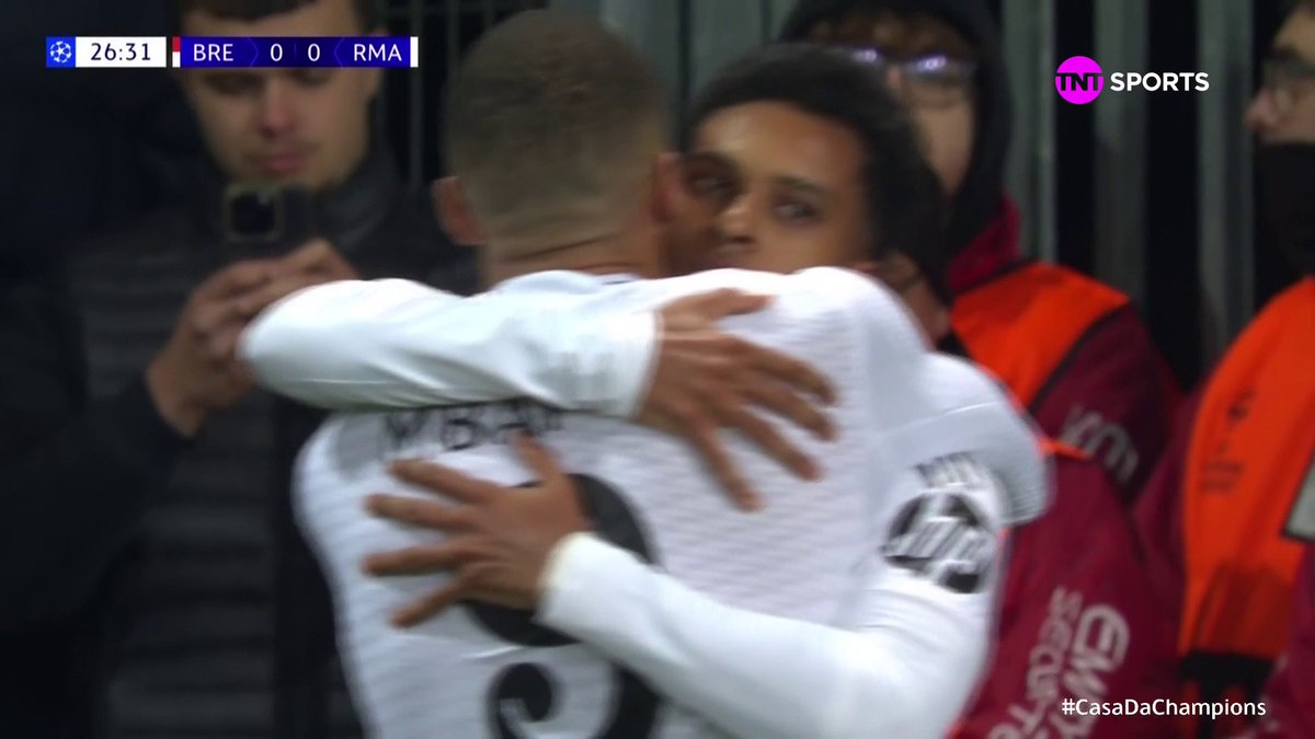 RODRYGO É CRAQUE DE BOLA!