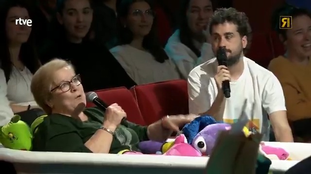 A 'La isla de las tentaciones' se va a lo que se va. Se puede decir más alto o más claro, pero no como María. Con qué gusto dice FORNIQUE. #LaRevuelta
