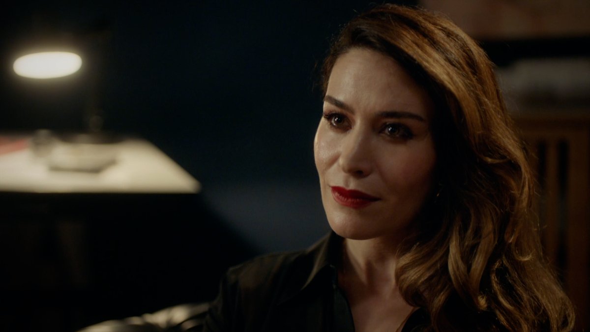 "Güneş’in babası kim?" #AnnemAnkara yeni bölümüyle 5 Şubat Çarşamba saat 20.00’de @kanald'de! @bkmonline