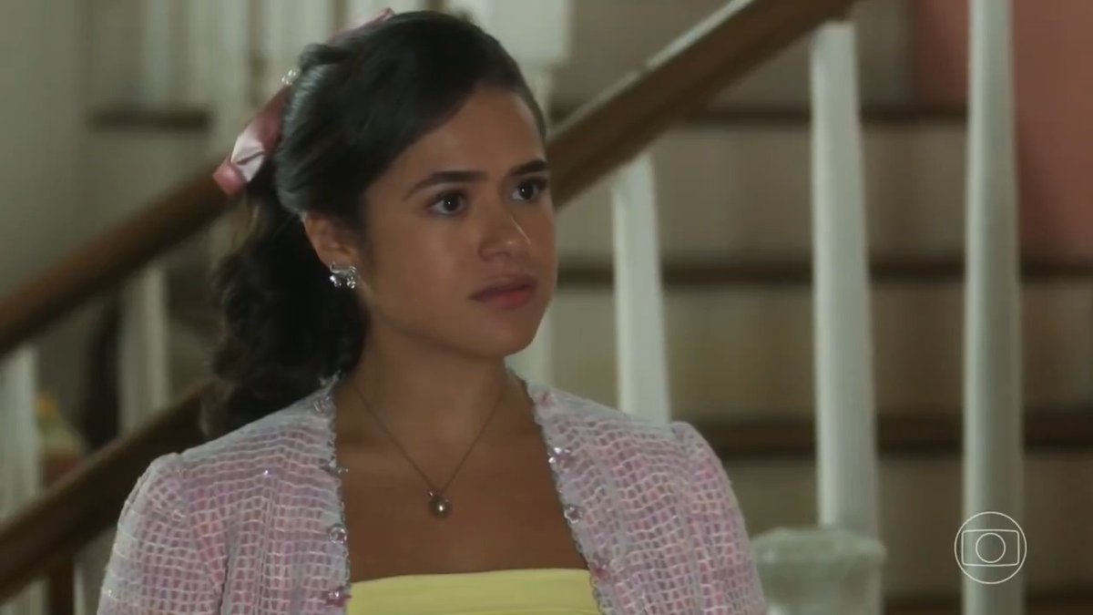 "Bia?" "Vim aqui saber por que você anda dizendo por aí que é filha da minha mammy??? Que baboseira é essa, coisinha????" E #Garotadomomento segue sem um capítulo ruim sequer. ABSOLUTE NOVELA.