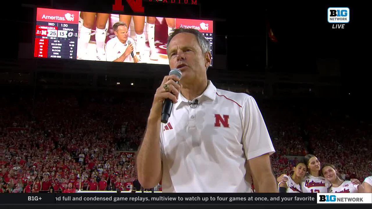 "There's no place like Nebraska!" 🗣️ Thanks for everything, John Cook 🥲 #B1GVolleyball