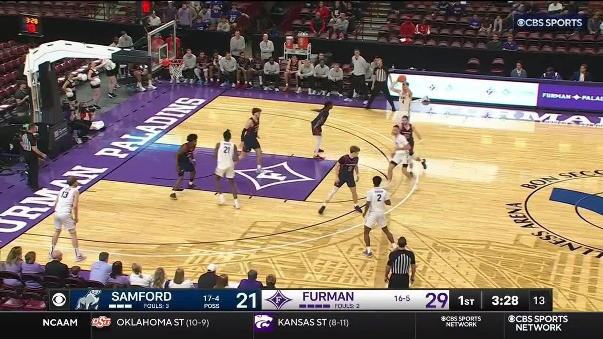 Nick Anderson is 4/5 from three in the first half 😮‍💨 Furman Basketball is rolling!