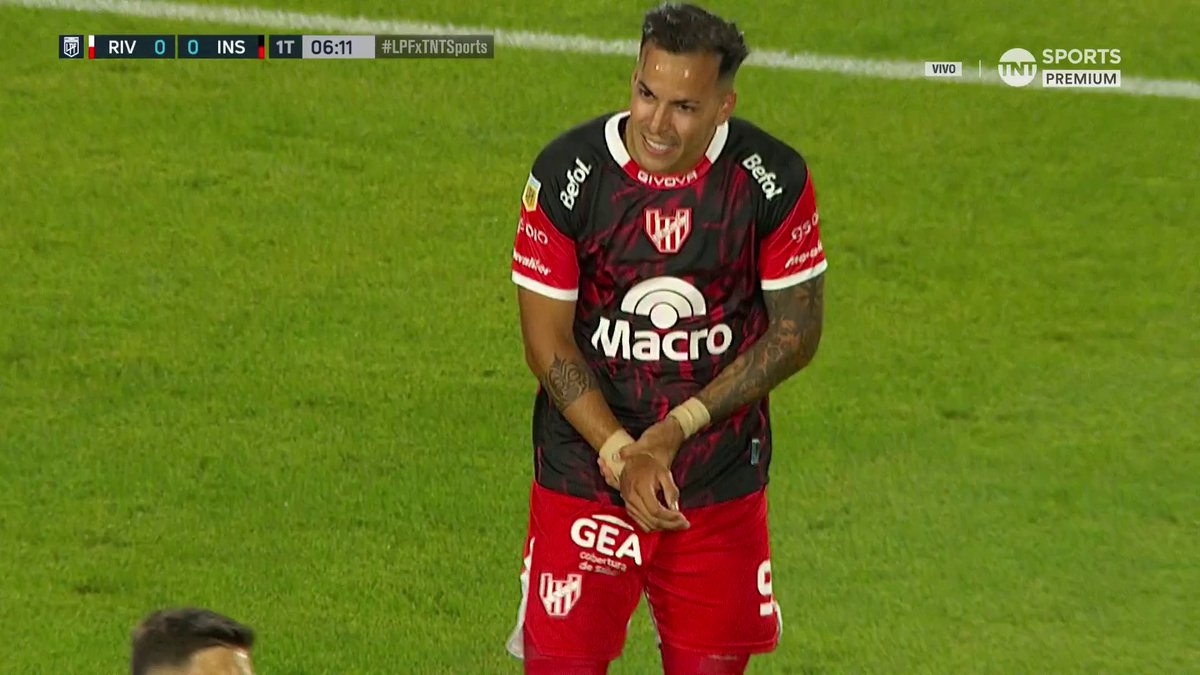 ANULADO EL 1-0 DE INSTITUTO ❌⚽ Facundo Suárez anotaba el 1-0 ante River pero estaba adelantado #Suscribite y viví el Torneo Apertura 2025 por TNT Sports 👉