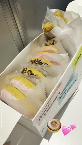 🍽本日のお食事コーナー🍽 公演の舞台裏をチラ見せ🫣 メンバーたちも開演前にしっかりエネルギーチャージ中です⚡🍩 #行くぞONEDOOR #BOYNEXTDOOR #BND #KNOCK_ON_Vol_1 #KNOCK_ON_Vol_1_IN_JAPAN