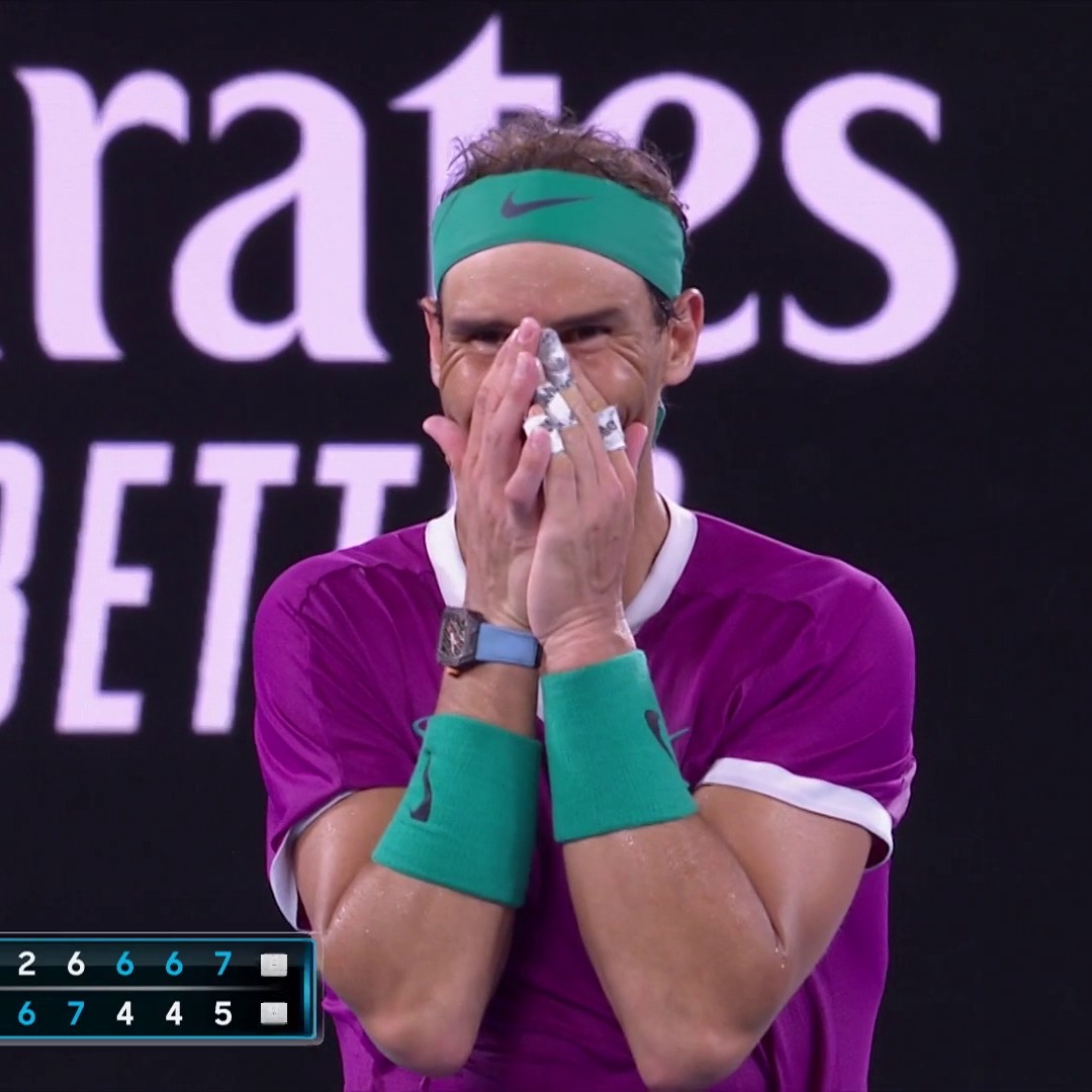 3️⃣ años y seguimos emocionándonos La piel de gallina con cada punto, cada gota de sudor, cada segundo de esta remontada histórica de Rafa Nadal en la final del #AusOpen Gracias por tanto, Rafa 💙