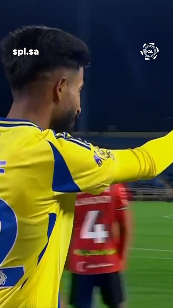 عندما يتحول المدافع إلى مهاجم 😮‍💨 نواف بوشل ⚽️ #دوري_روشن_السعودي | #الرائد_النصر | #للجماهير