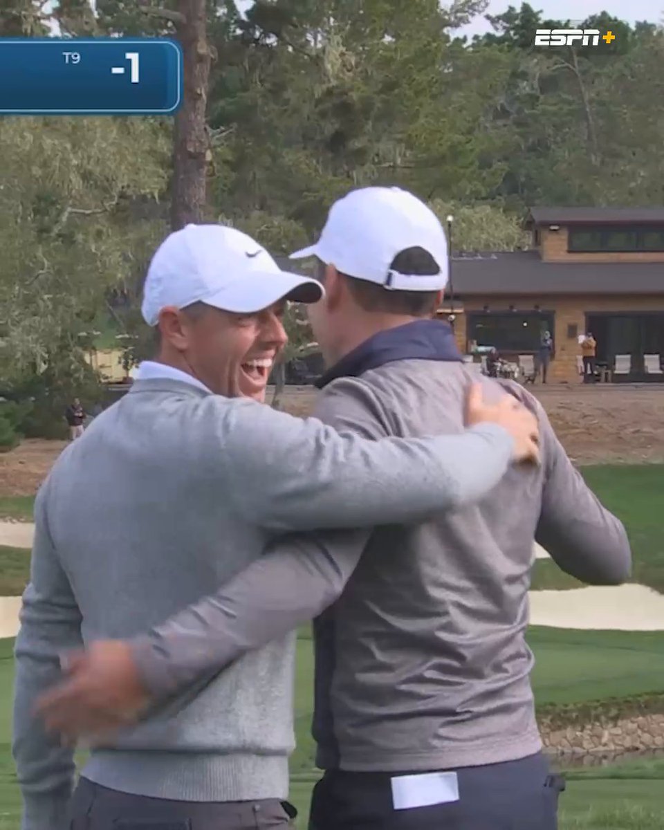 Rory McIlroy dunked the hole-in-one‼️ #SCTop10