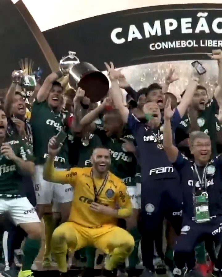 𝟹𝟶 𝑑𝑒 𝑗𝑎𝑛𝑒𝑖𝑟𝑜 𝑑𝑒 𝟸𝟶𝟸𝟷 💭 ✅ O dia em que o Maracanã recebeu uma final brasileira de Libertadores 🏟️ ✅ O dia em que Breno Lopes entrou pra decidir ⚽ ✅ O dia em que conquistamos a América do Sul pela segunda vez! 🏆