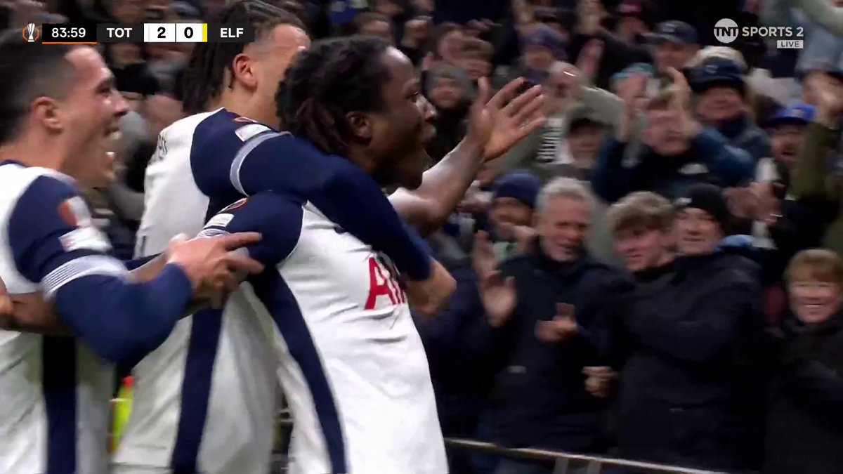 Damola Ajayi's first-ever Tottenham goal sends them into the last 16! That's two Spurs academy graduates on the scoresheet tonight 🌟 📺 TNT Sports &amp; discovery+ UK