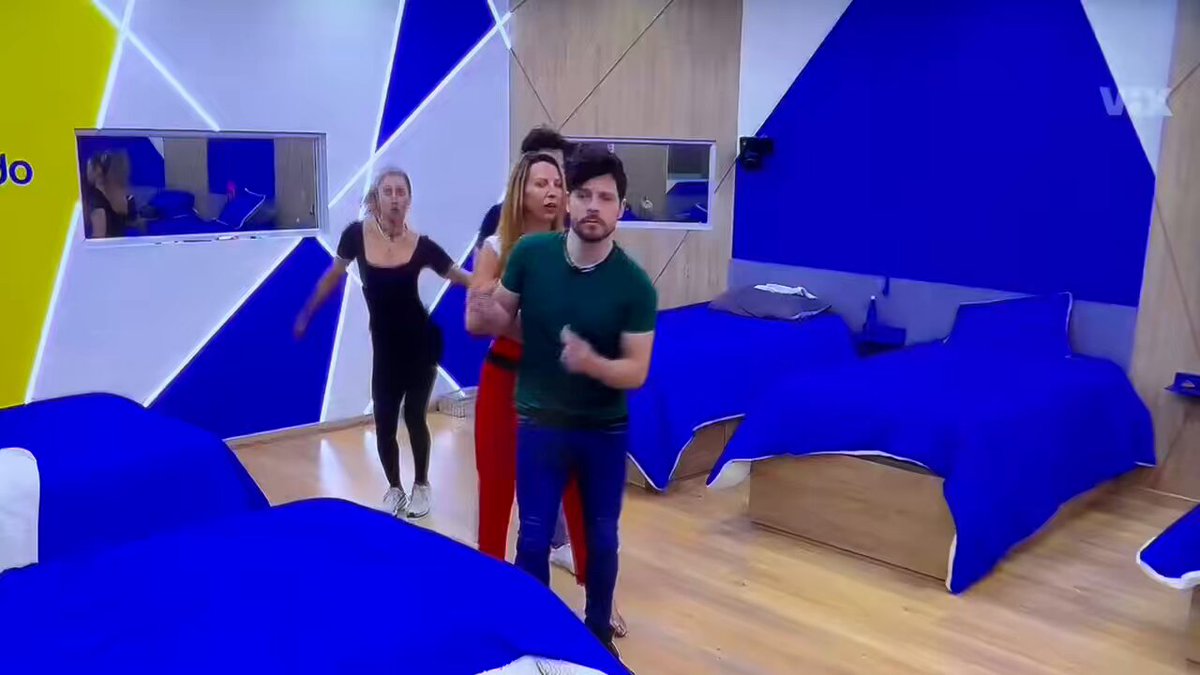 No supimos valorar este hit jajajaja en su momento #LaCasaDeLosFamososCol #LaCasaDeLosFamososCol2