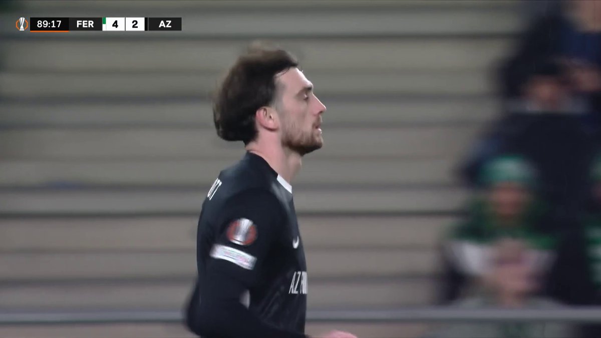 🤣 Matt Smith has been done there as he announces Troy Parrott scores 🦜 📺 TNT Sports &amp; discovery+ UK
