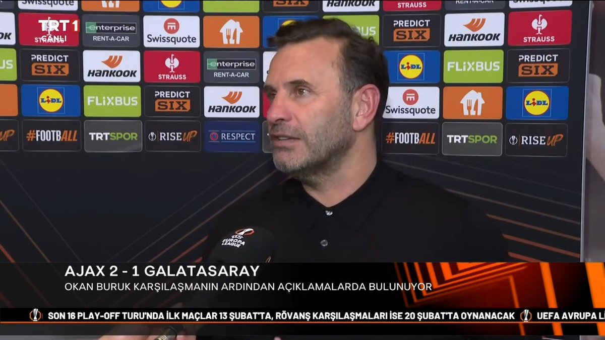 Okan Buruk: "Hücuma 1 oyuncu hep söylüyorum. 3-4-1-2’nin tadı damağımızda kaldı. Icardi’nin sakatlığından sonra oynayamadık. Bu sistemi iyi oynadık, seviyorum. İlerleyen günlerde yeni oyuncularla devam etmeyi de düşünüyorum."