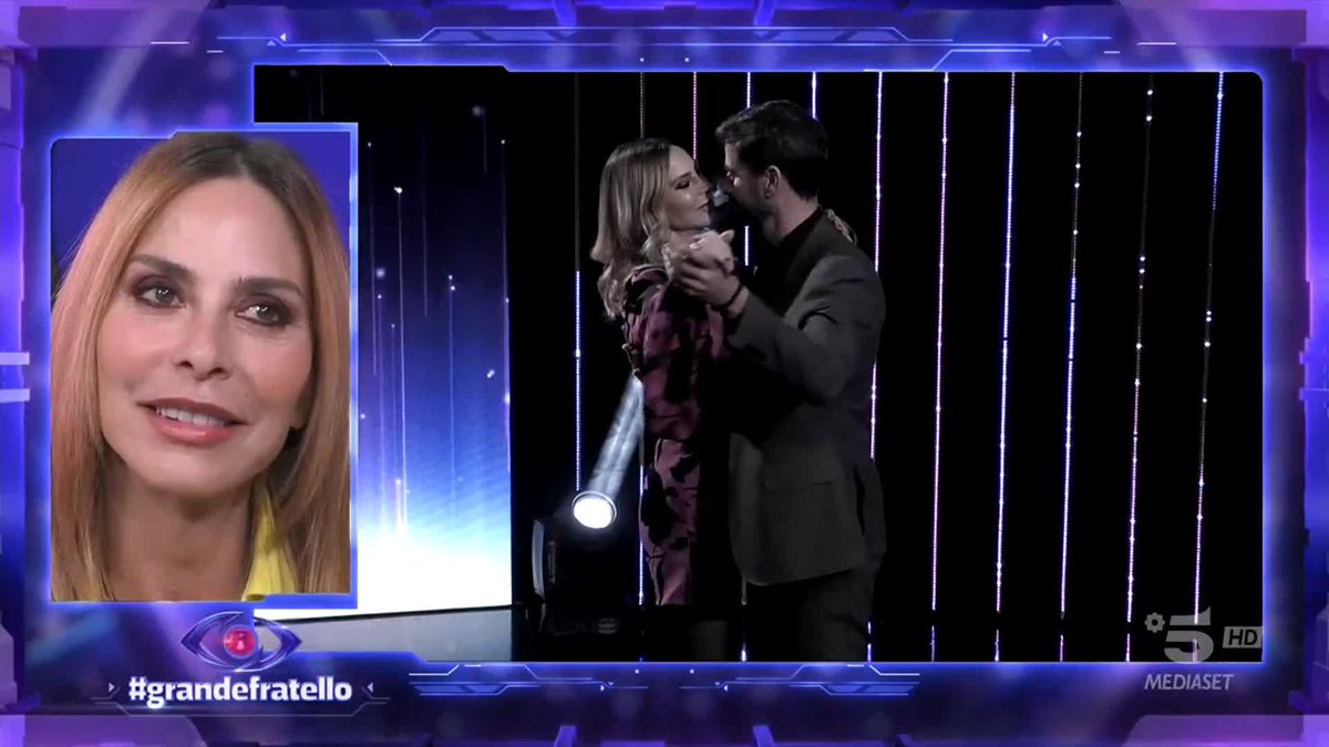 È il momento di fare un po' di gossip con Stefania e Maria Teresa 😉 #GrandeFratello