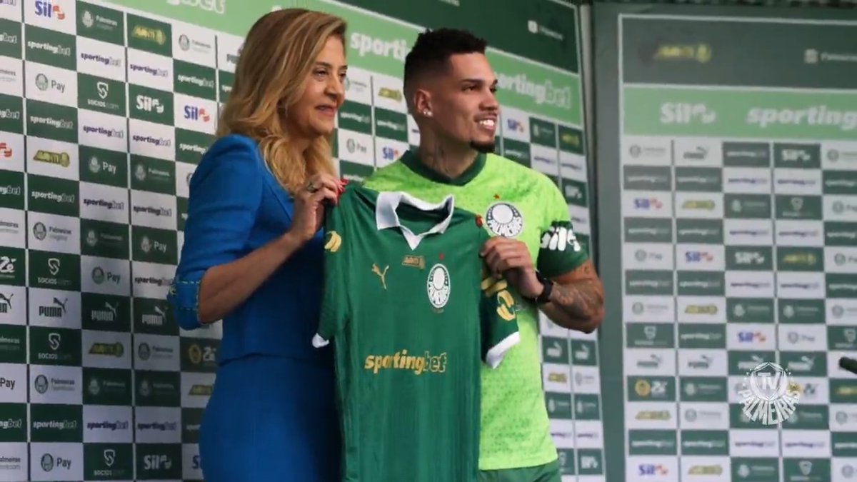 Devidamente apresentado, meu 7️⃣! Confira na TV Palmeiras Sportingbet os bastidores da apresentação do atacante Paulinho! 🐷 ➤