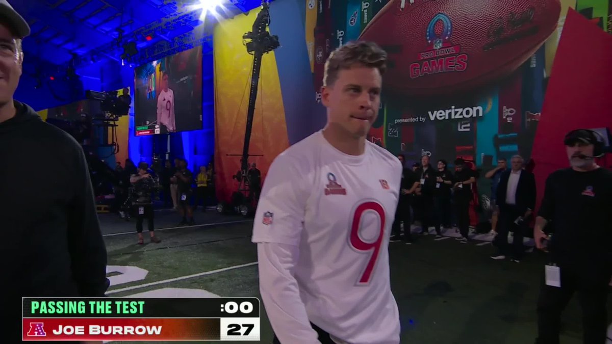 JOE BURROW. CLUTCH 🔥 #ProBowlGames on ESPN 🍿