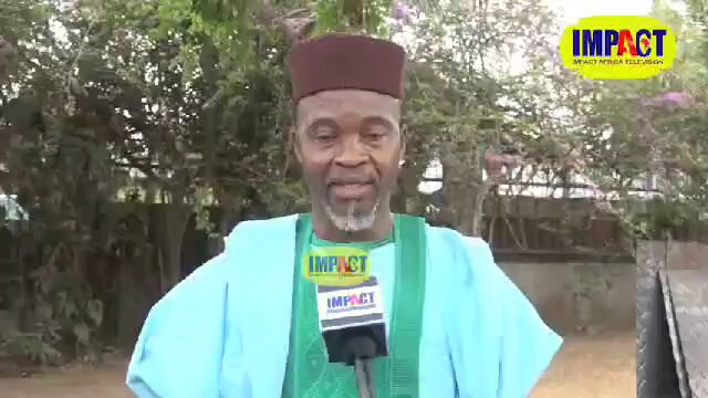 These are the kinds of people who should represent Islam in Nigeria, not those violent, illiterate, murderous, and expansionist. Look at how intelligently he explains why Sharia law won’t work in Yorubaland, such a brilliant man. Yoruba Muslims need to pull out from that sokoto controlled sultanate and form their own. How can the president-general seat be accorded to only one family till eternity and we accepted it? 😭😩 Enough is enough.🙅🏾‍♂️ Islam started in Yoruba land since 1400s and we should be the ones the lead the Muslim community across west Africa.