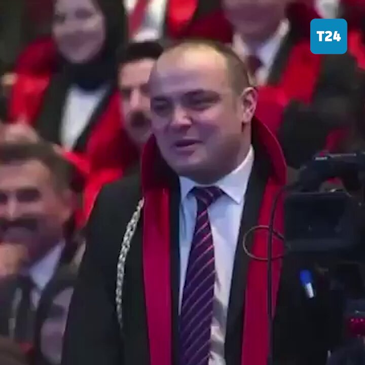 📢 AKP'li Özlem Zengin, hâkim ve savcı atamasında yeğenini Cumhurbaşkanı Erdoğan'la tanıştırdı: 💬 "Yeğenimin adını telaffuz etmek istiyorum, kurada da adını görürüz"