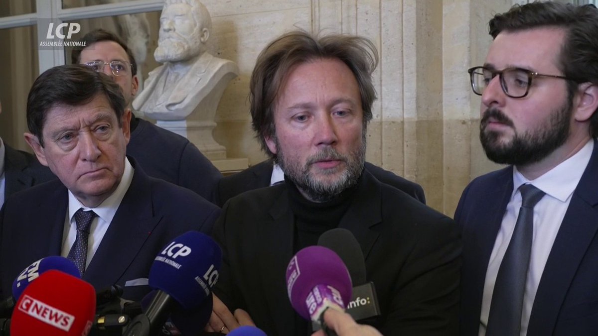 Aide médicale d'Etat : "Nous avons obtenu une victoire en battant Les Républicains et le Rassemblement national, puisque nous avons fait supprimer l'article 65 et qui posait des conditions à l'AME", déclare .Boris VALLAUD. #DirectAN #Budget #CMP