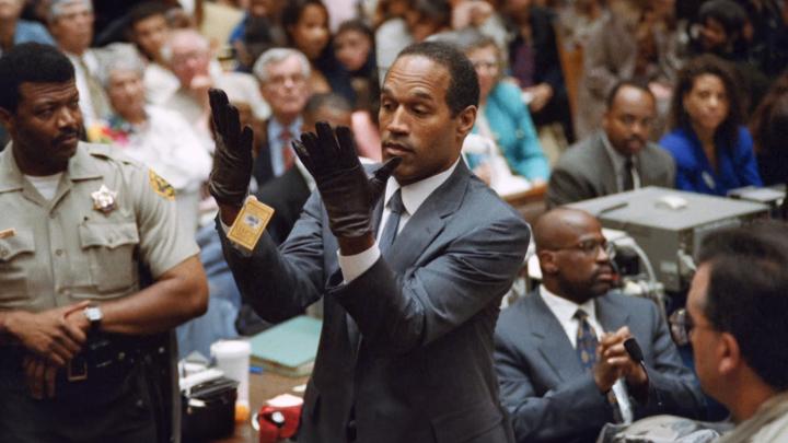 O.J. Simpson was given this advice to make sure "the murder glove" didn't fit. American Manhunt: O.J. Simpson is now on Netflix.