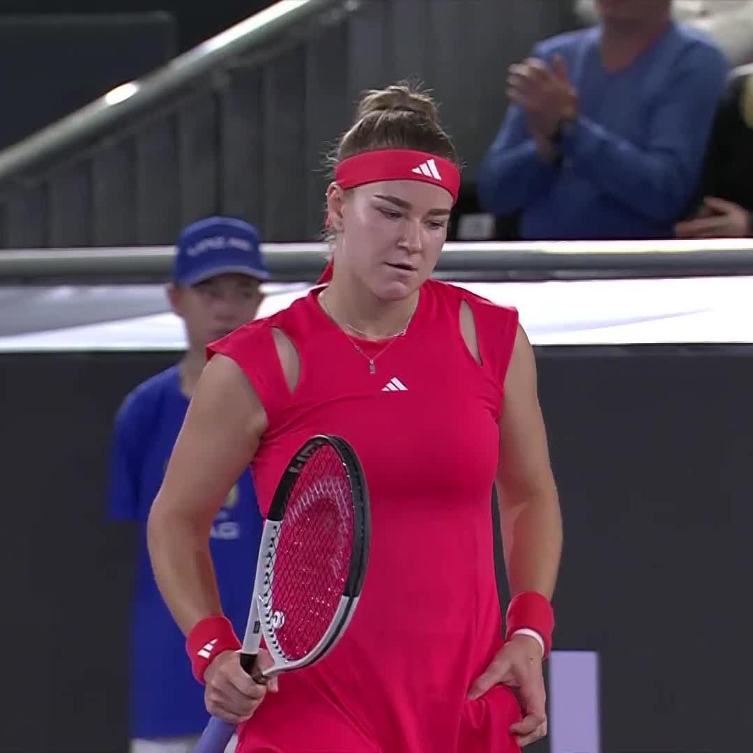 Down the line 👀 Karolina Muchova | #WTALinz