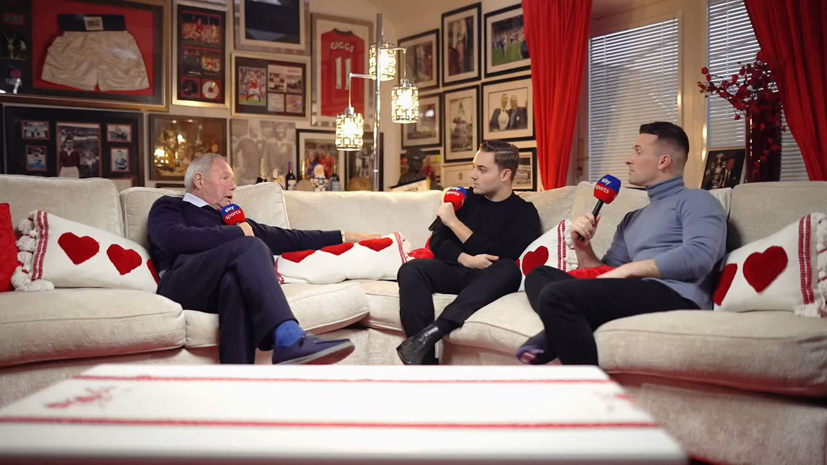 "Some you win, some you lose..." Barry Fry reveals who his star signing was at Peterborough 💰✍️