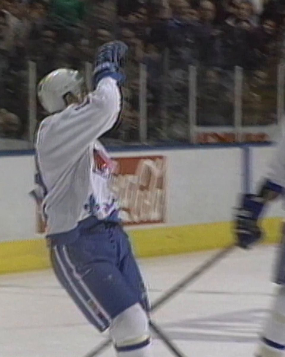 30 years ago today, Joe Sakic scored this shorthanded beauty! 🤩 🗓️: January 31, 1995
