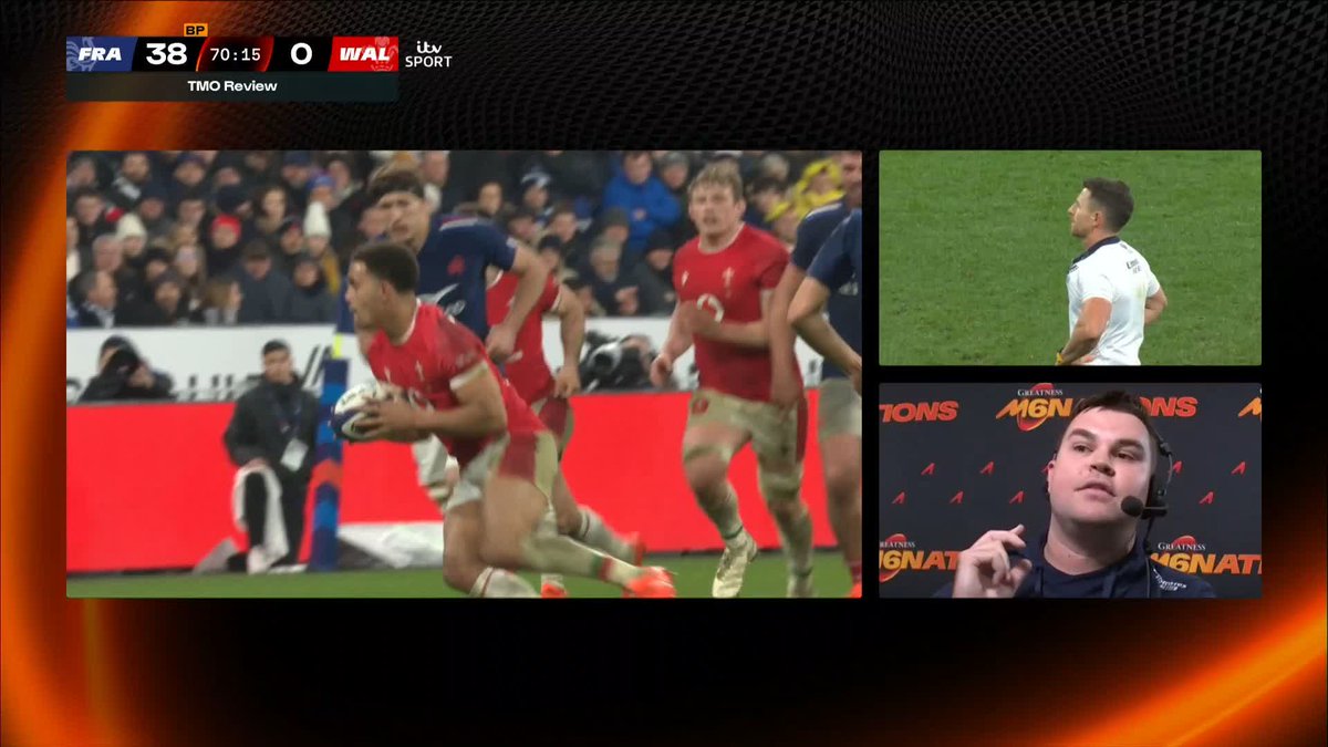 Romain Ntamackโs yellow card upgraded to a 20-minute red card. The right call. Couldโve been a straight red. #GuinnessM6N