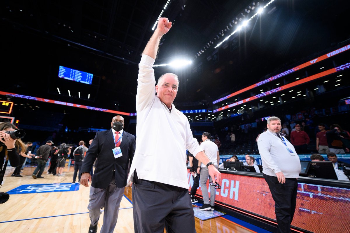 an 𝗶𝗺𝗽𝗮𝗰𝘁 far 𝗴𝗿𝗲𝗮𝘁𝗲𝗿 than 400 wins 💛🧡 Mike Young