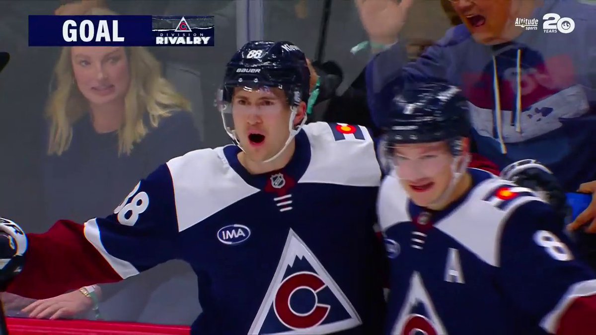 MARTIN NECAS 🚨 That's his first goal with the Colorado Avalanche!