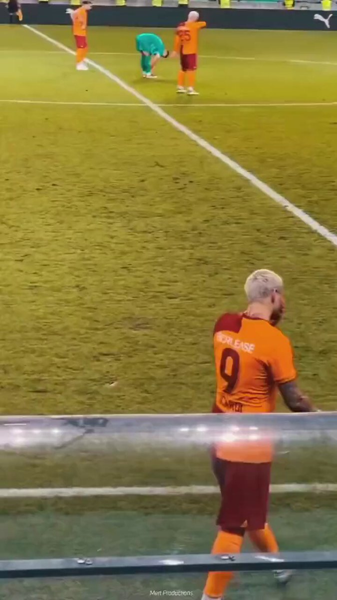 Icardi İstanbul'a geliyormuş.. Hüngür hüngür ağlayacağım şimdi.