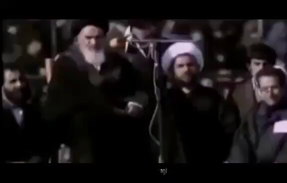«به چه حقی ملت ۵۰ سال پیش، سرنوشت ملت بعد را تعيين مي‌كند؟ مگر پدران ما ولّى ما هستند؟!»