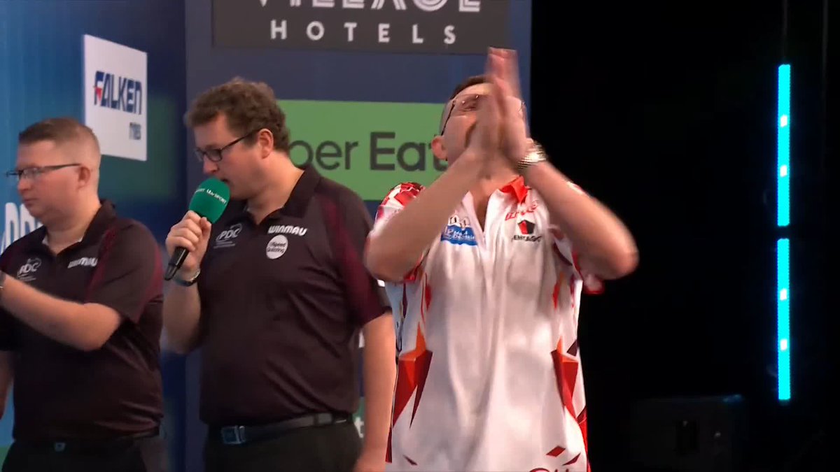 HETA WINS A THRILLER! 🇦🇺 Despite missing SIX match darts, Damon Heta fends off a terrific fightback from Gerwyn Price to prevail in a dramatic decider and book his place in the quarter-finals! 📺 #WWMasters