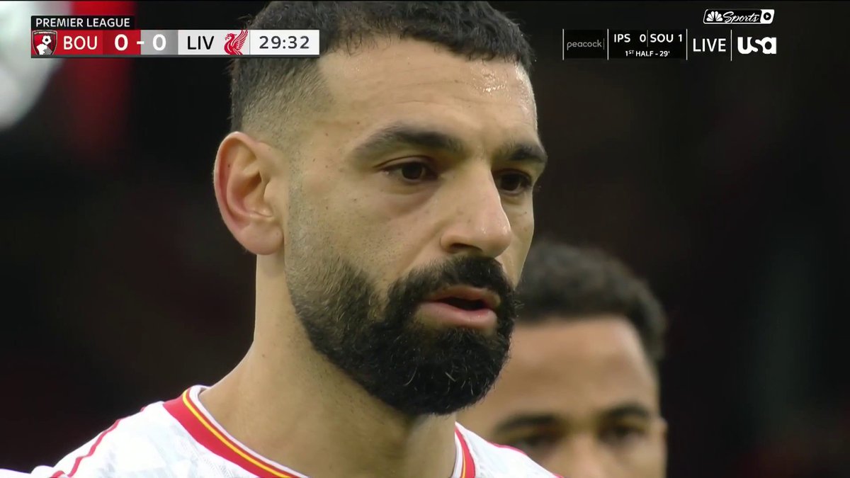 LIVERPOOL PENALTY. 👀 After Cody Gakpo goes down in the box and the penalty is given, Mo Salah does the honors to give his side the lead! 📺 USA Network | #BOULIV
