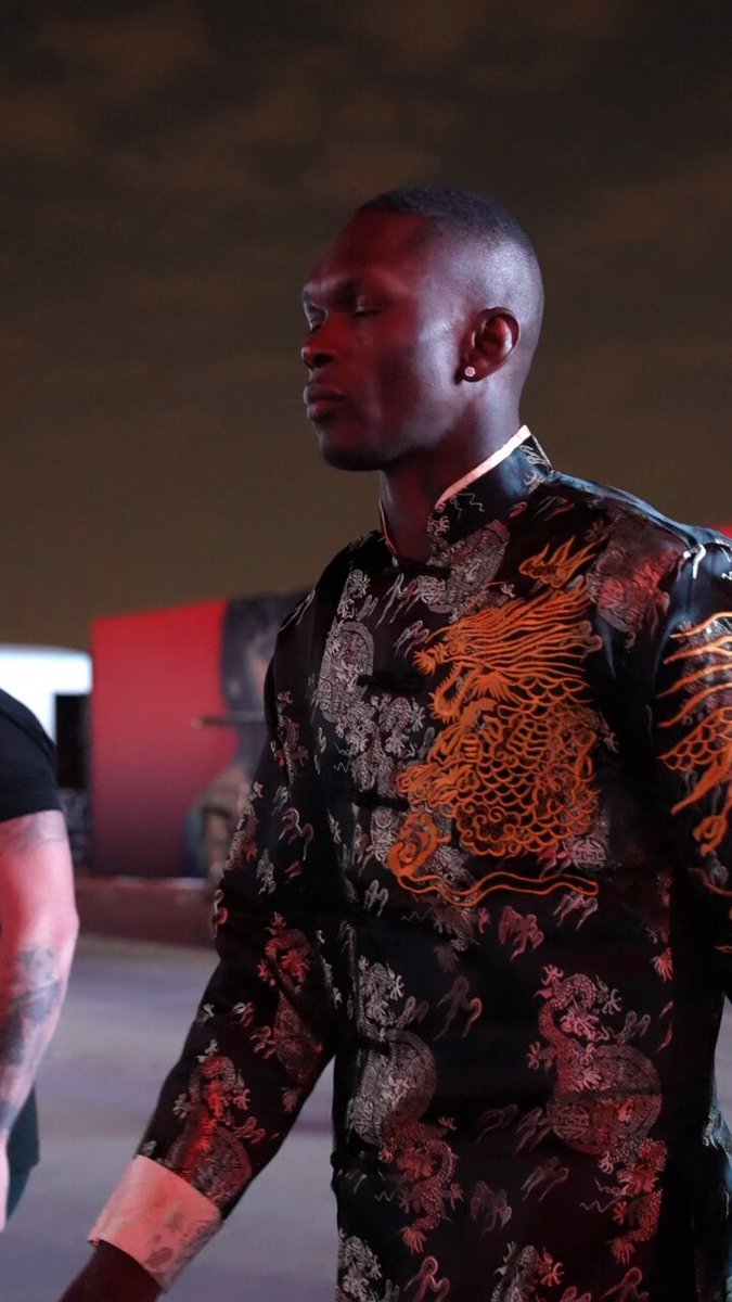 🇳🇬 Israel Adesanya et Nassourdine Imavov 🇫🇷 sont sur place !📍