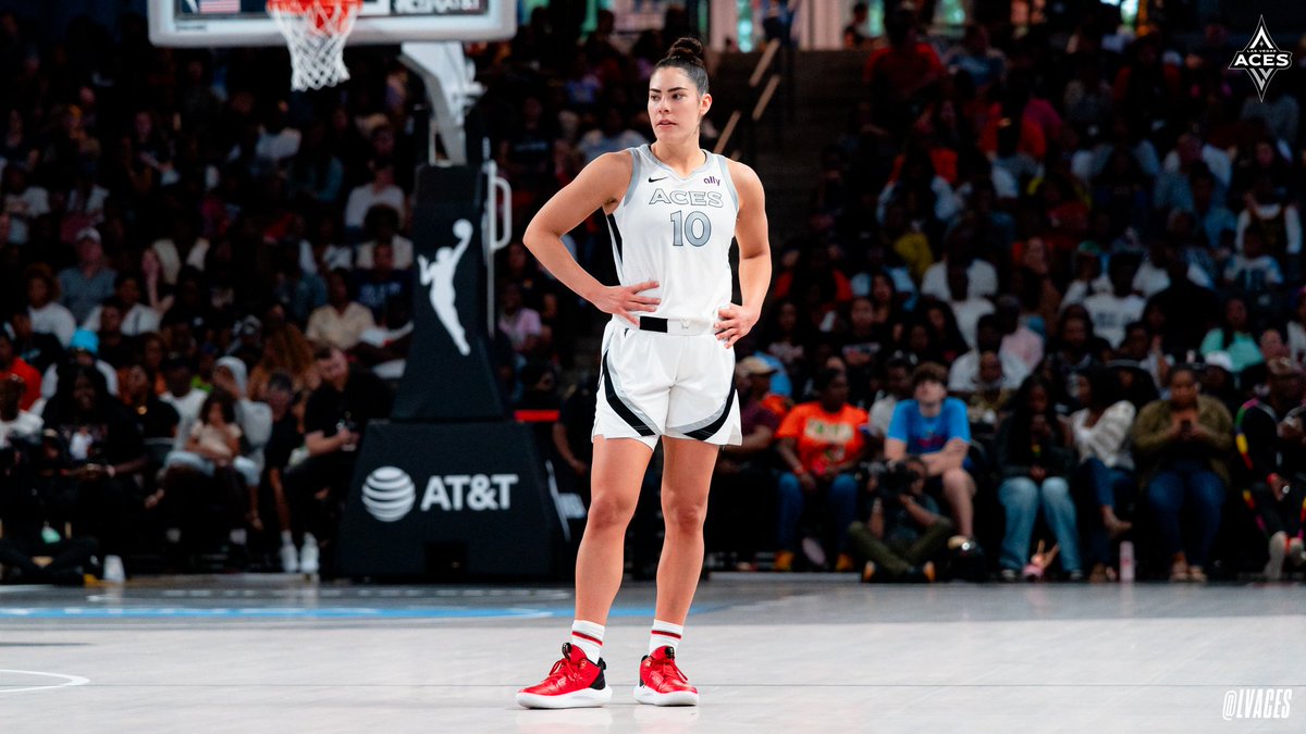 A Star, an Ace, a Champ. 𝙏𝙝𝙚 𝙋𝙡𝙪𝙢 𝘿𝙖𝙬𝙜. Thank you, Kelsey Plum.