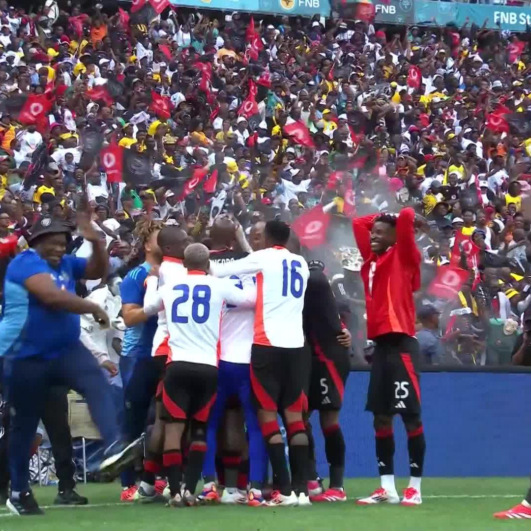 Did you miss Reggie Ndlovu's commentary on that Tito panenka? 😮‍💨 Let's run it back 😏🎙️ #BetwayPrem | #SowetoDerby