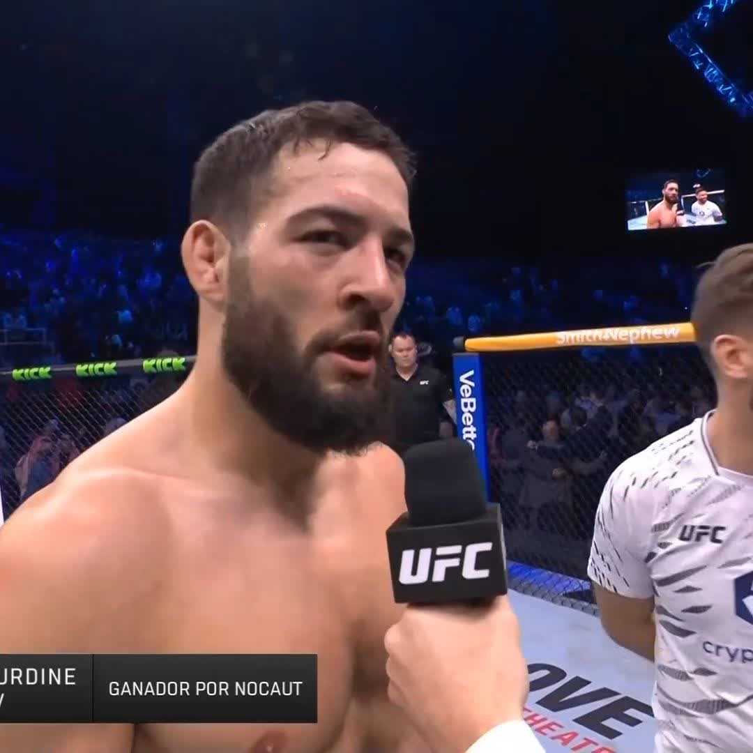 🗣️ " Le vrai bonus c'est la ceinture " Après cette masterclass, Nassourdine n'a qu'une seule chose en tête : LA CEINTURE 🏆🔥 #UFCSaudiArabia