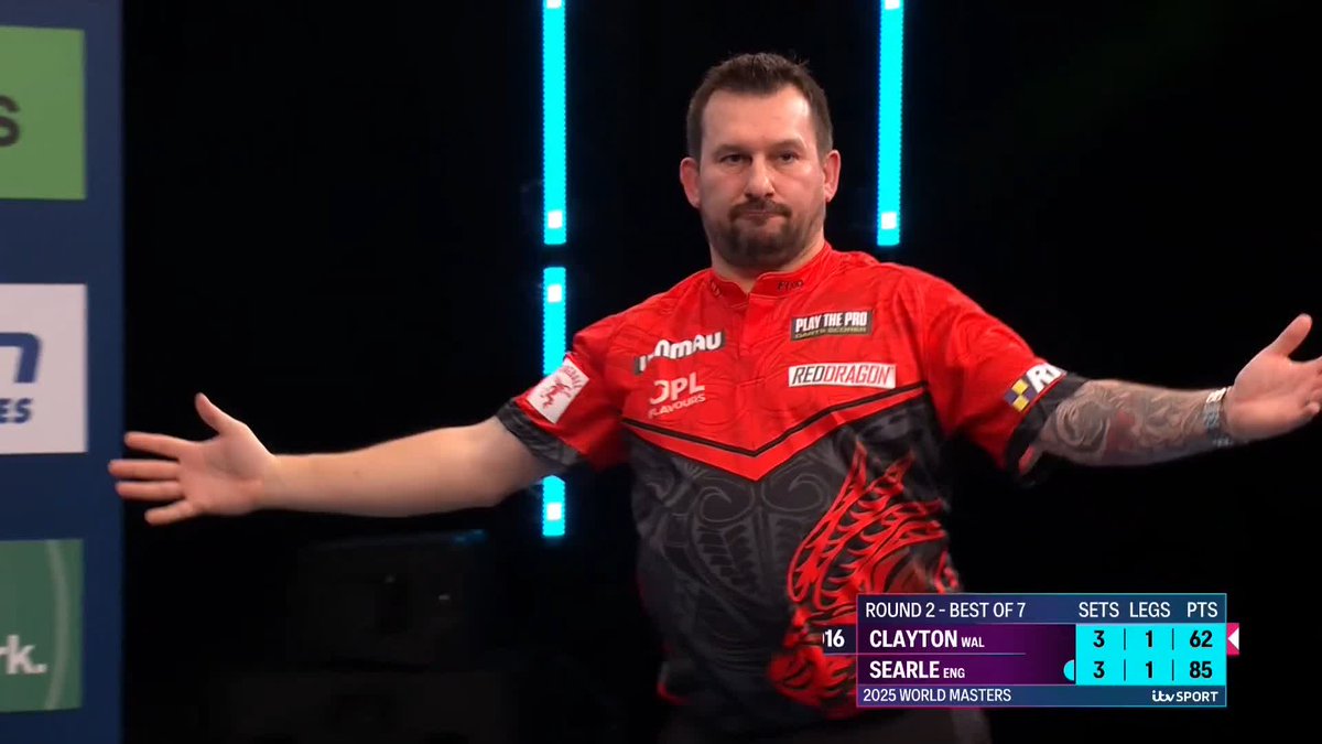 CLAYTON COMPLETES THE COMEBACK! 🏴 Jonny Clayton overturns a 3-1 deficit to edge out Ryan Searle in our opening match of the night here in Milton Keynes! Superb fightback from The Ferret! 👏 📺 #WWMasters