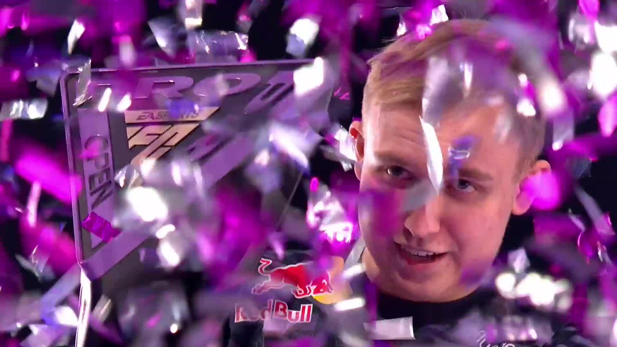 AND THE NEEEEWWWWWW #FCPro Open Champion... Anders 🏆