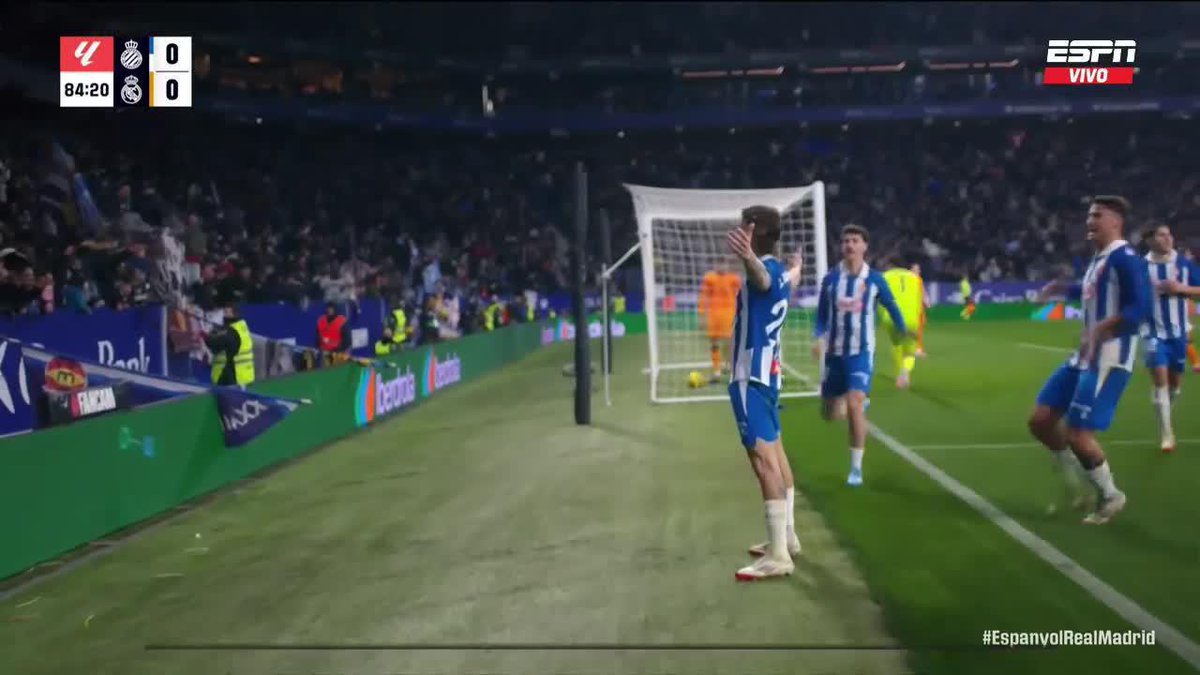 "Real Madrid" Porque el Espanyol le rompió bien el orto por 1-0 por LaLiga. Tenían la chance de alejarse en la punta y al final la única punta que agarraron hoy fue la de su rival, comieron polla Perica en su esplendor, alta putita los Merengues.