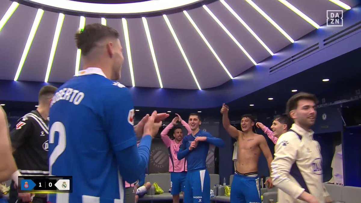 Así ha celebrado el vestuario perico su victoria sobre el Real Madrid #EspanyolRealMadrid