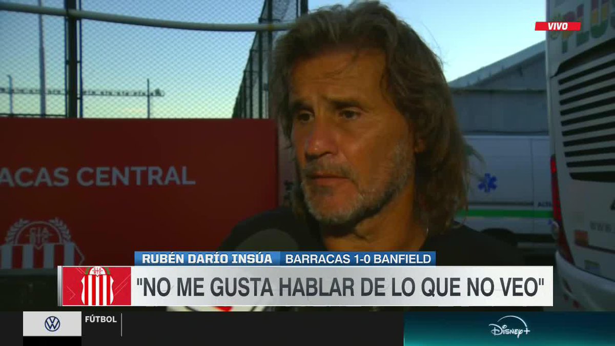 "A MÍ NO ME GUSTA OPINAR DE LO QUE NO VEO". El Gallego Insúa fue consultado sobre las POLÉMICAS en el triunfo de Barracas Central vs. Banfield... ¿qué te parece? 📺 #DisneyPlus
