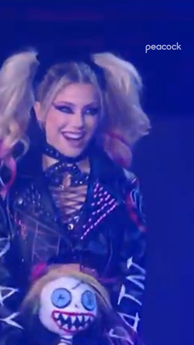 SCREAMING, CRYING, THROWING UP. ALEXA BLISS IS BACK! #RoyalRumble