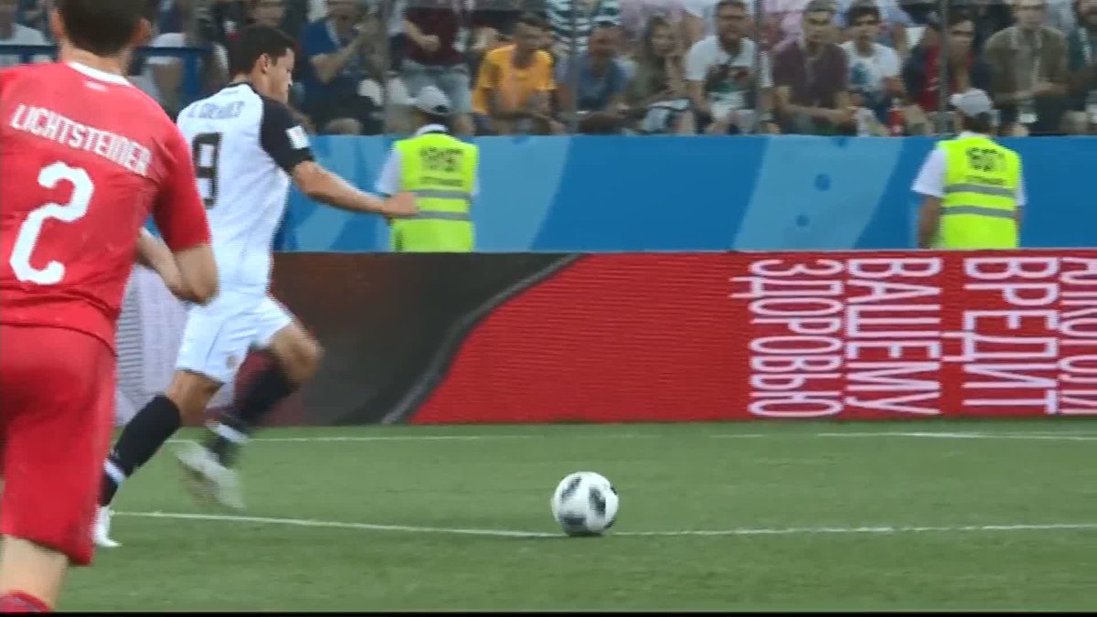 El destino no quiso que este remate lo consagrara en el Olimpo del fútbol