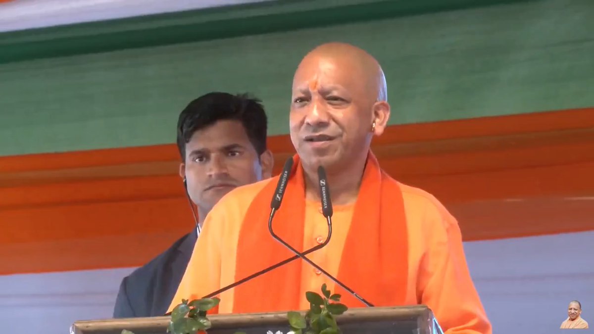 आज गिफ्ट देना हो तो लोग One District-One Product से बने उत्पादों को खरीदकर गिफ्ट में देते हैं...