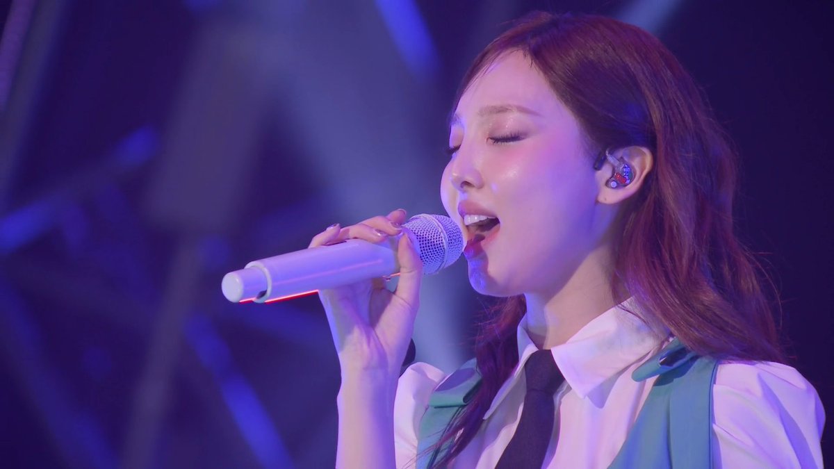 NAYEON'S LIVE VOCALS FOR BUTTERFLIES SHE SOUNDS SO GOOD