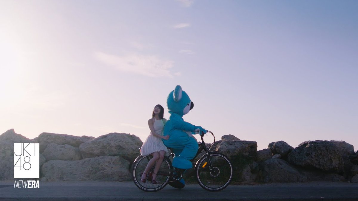 。゚゚・。・゚゚。 ゚。#KuSangatSuka ゚ ・。・ #Sukinanda⛱️ིྀ𓌈˒˒ JKT48 26th Single MV has been released with Feni as Center👑⛱️✮˚.⋆