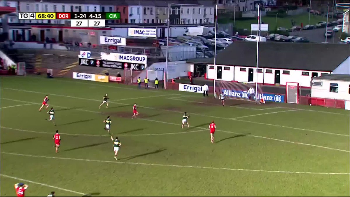 69 nóim #DERvKER Derry GAA 1-24 (27) Kerry GAA 5-15 (30) DOCHREIDTE🤯 Tá an bua ag Ciarraí tar éis dhá chúl as a chéile a aimsiú! Paul Geaney wins the game with a goal with time almost up. BEO/LIVE AR TG4 📺 Allianz Ireland #AllianzLeagues #GAABEO