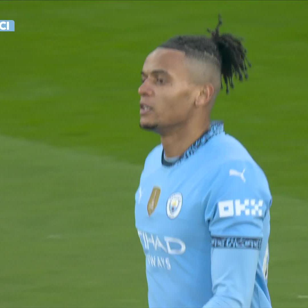 It's a HUGE mistake by Akanji and Arsenal lead 😲⚡ 📺 Stream #ARSMCI on DStv: #SSPL