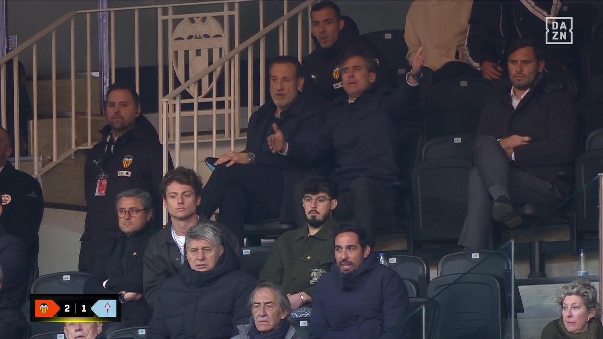 IMAGEN DAZN 📹 El sufrimiento de Miguel Ángel Corona en el triunfo vital del Valencia ante el Celta #LALIGAenDAZN ⚽